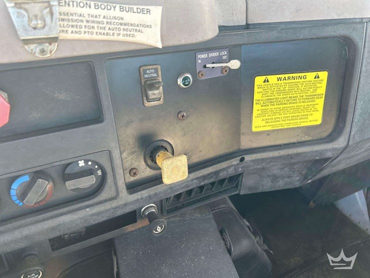 1999-international-f-4900-t/a-cab-and-chassis-truck-image-15