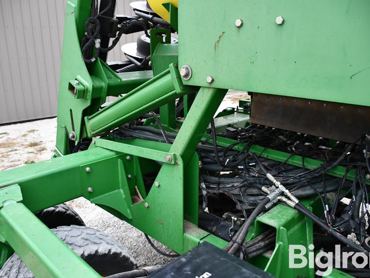 john-deere-1690-ccs-image-15