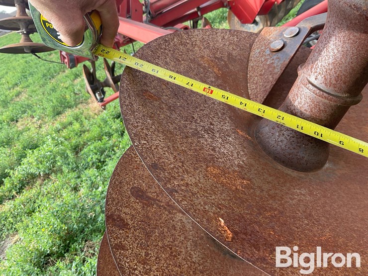 case-ih-3950-image-18