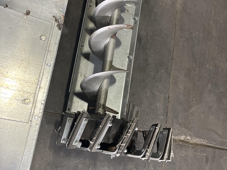 springland-grain-bin-power-sweep-floor-auger-image-11