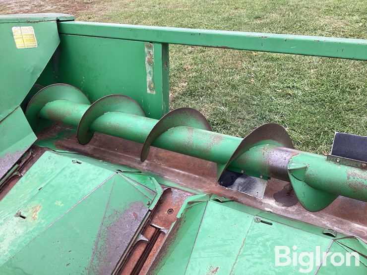 john-deere-444-image-15