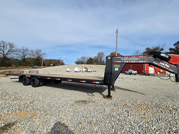 #22762-•-2025-ez-haul-32'-flatbed-trailer-image-4