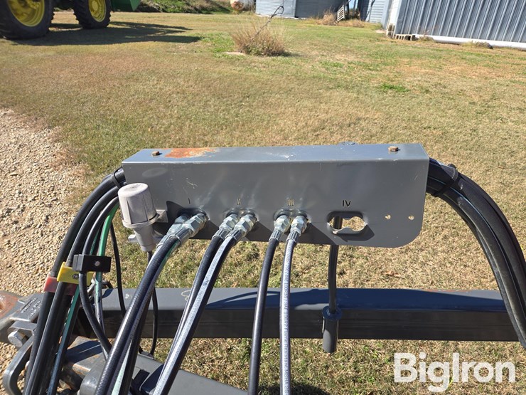 2016-sunflower-1436-33-image-11