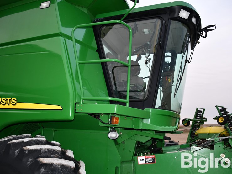 2005-john-deere-9560-sts-image-16