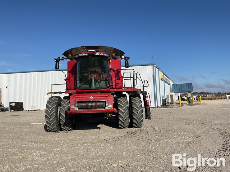 2016-case-ih-8240-image-2