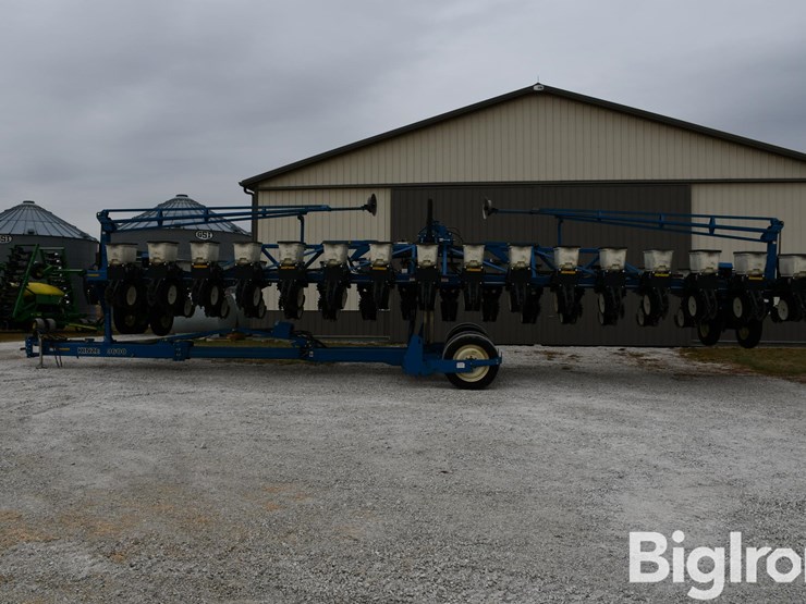 2005-kinze-3600-image-8