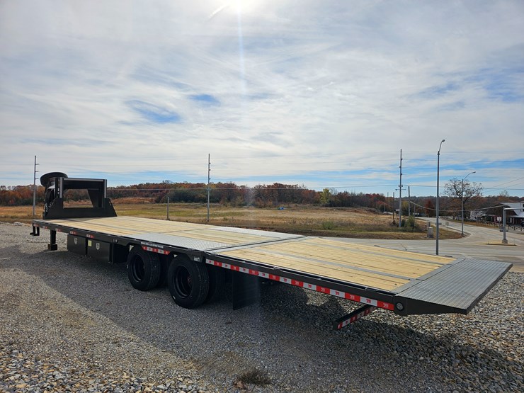 #22762-•-2025-ez-haul-32'-flatbed-trailer-image-13