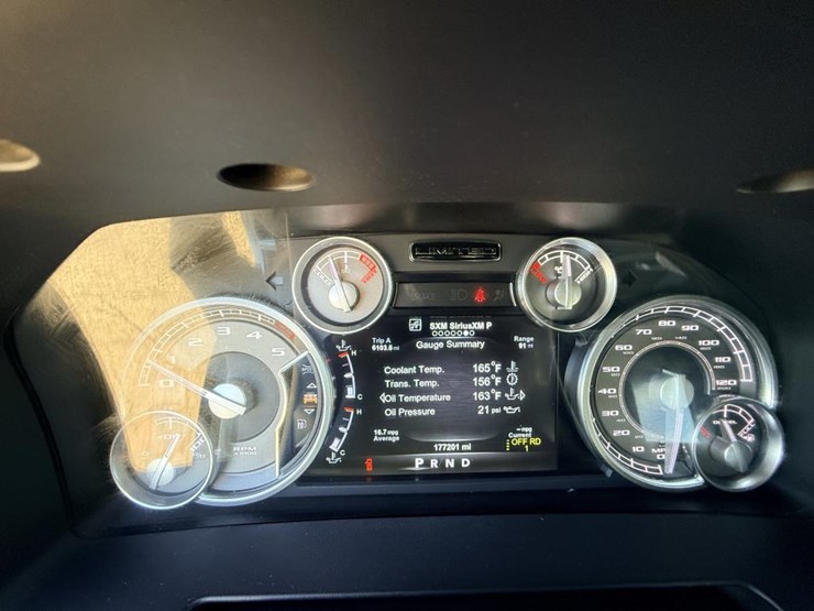 2016-dodge-1500-image-30