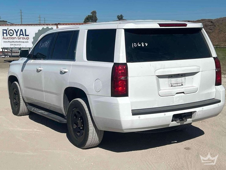 2018-chevrolet-tahoe-image-4