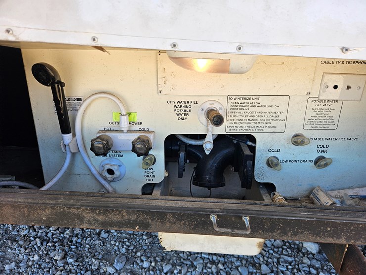 #22198-•-2007-georgie-boy-landau-motorhome-image-105