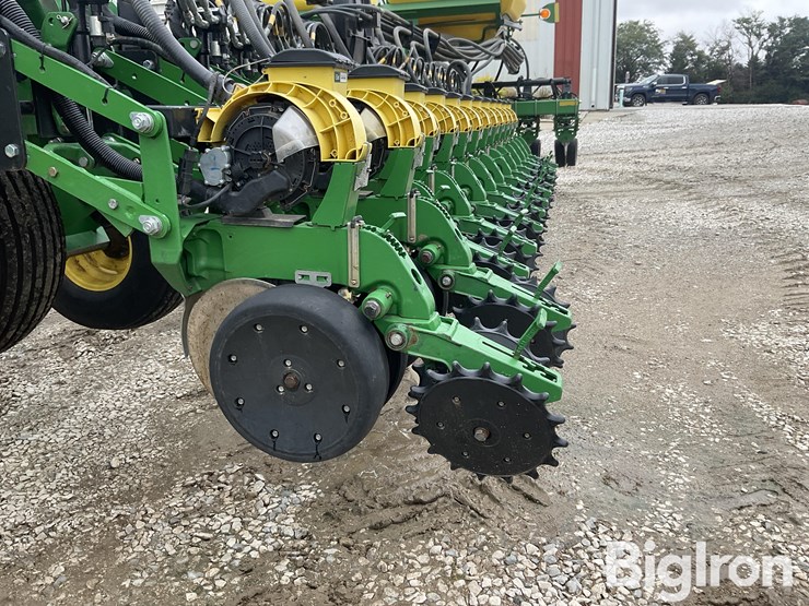 2012-john-deere-db60-image-14