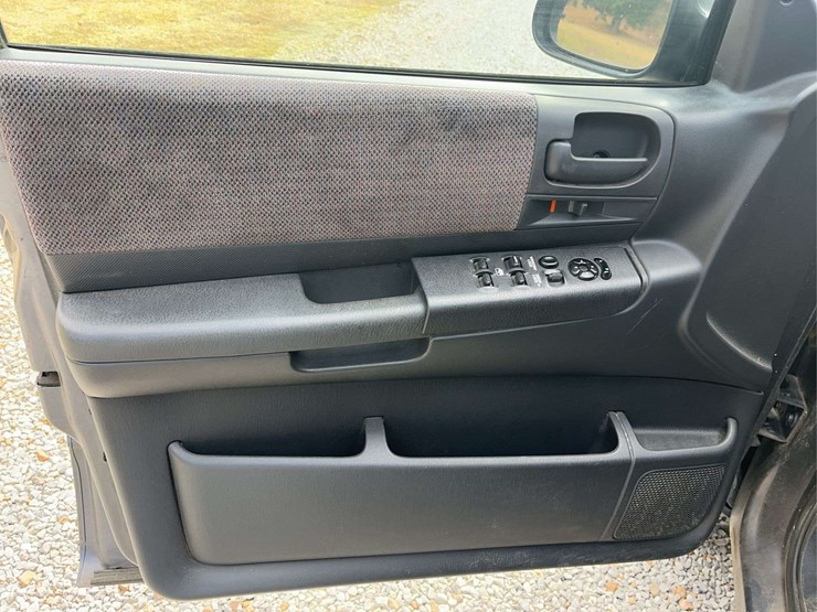 2003-dodge-durango-image-14