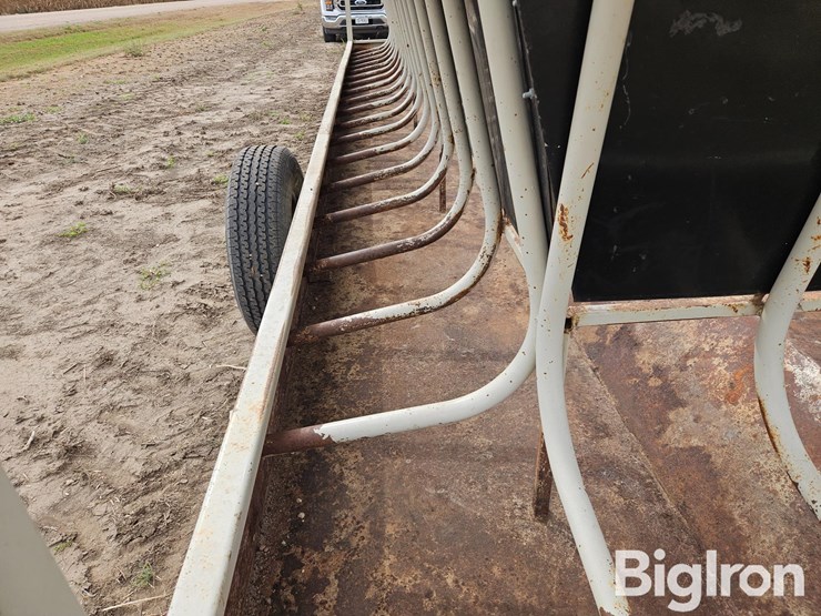 industrias-america-s/a-portable-silage/hay-feeder-image-10