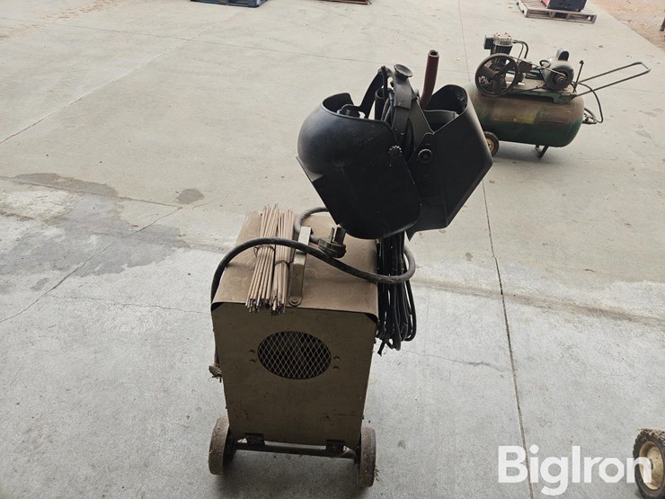 hobart-t-225-stick-welder-image-4