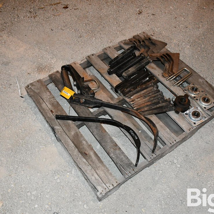 Pallet Of Landoll Misc Parts