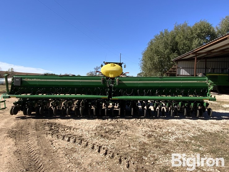 2014-great-plains-2s2600hd-image-7