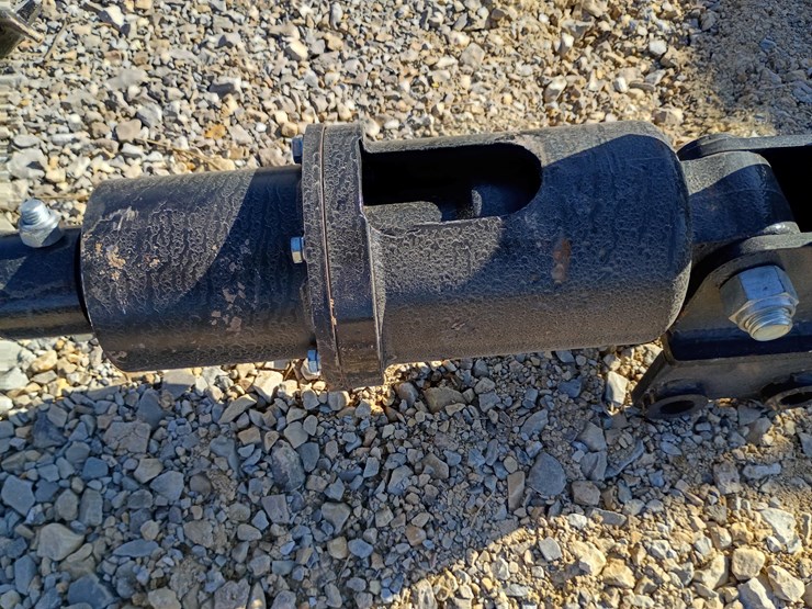 #22206-•-mini-excavator-auger-attachment-(two-bits)-image-8