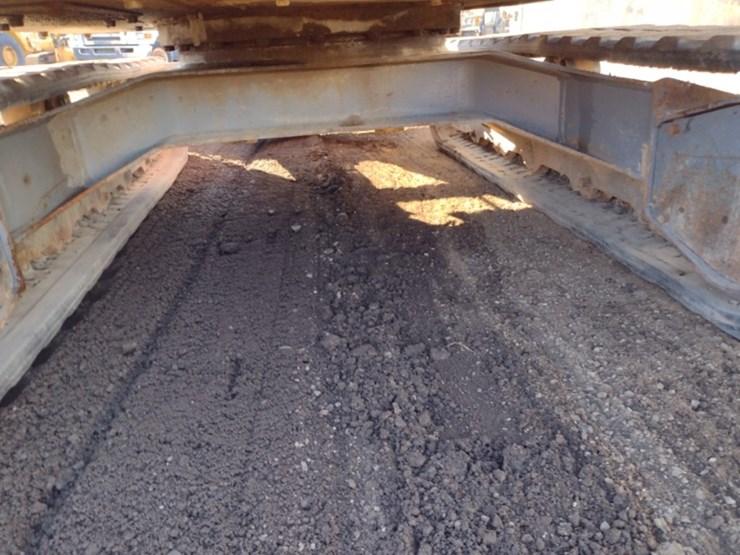 18-takeuchi-tb260cra-excavator-(qea-4048)-image-47