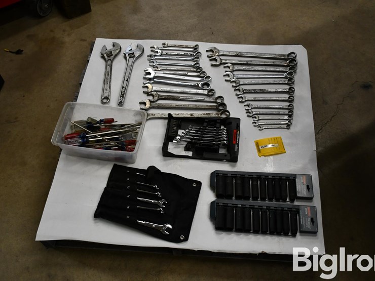 pallet-of-farm-support-image-2