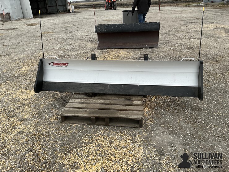 snow-sport-hd-utility-7’-snow-plow-image-2