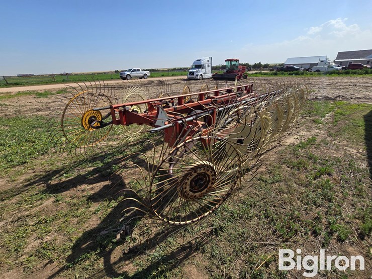 h&s-bi-fold-rake-image-5