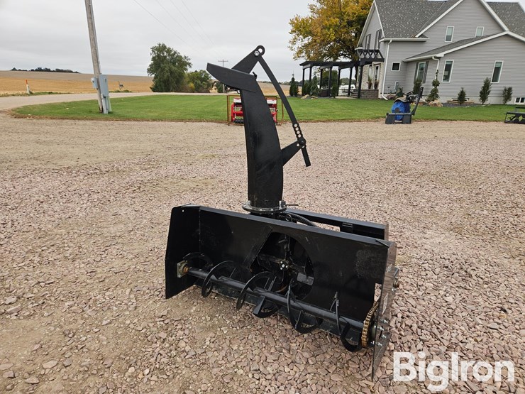 2024-caterpillar-60-image-1