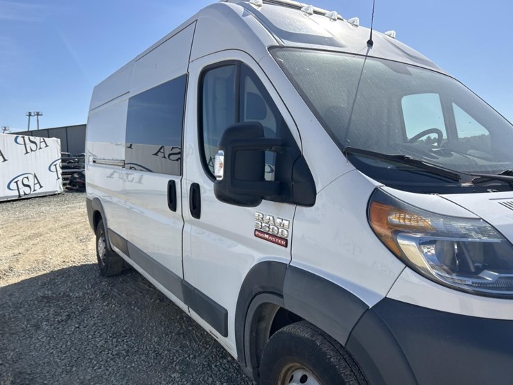 2016-ram-promaster-3500-image-10