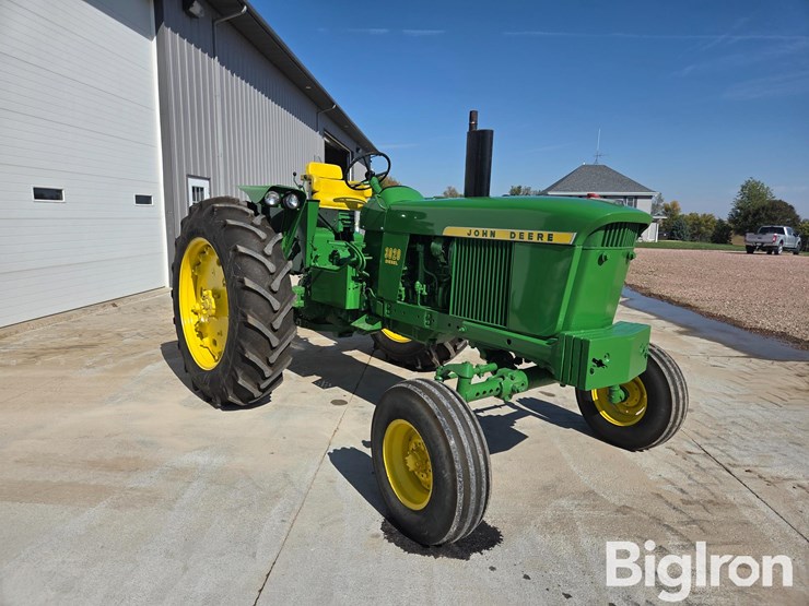 1972-john-deere-3020-image-3