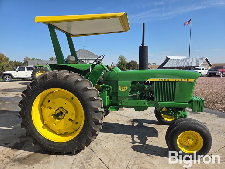 1972-john-deere-2520-image-4