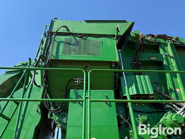 2018-john-deere-cs690-image-19