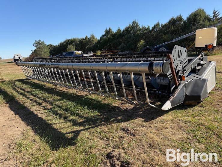 2001-gleaner-800-image-2