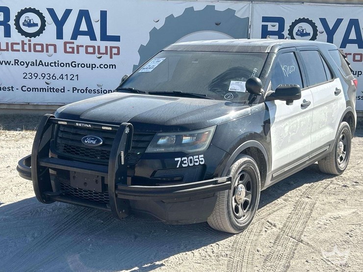 2017-ford-explorer-image-1