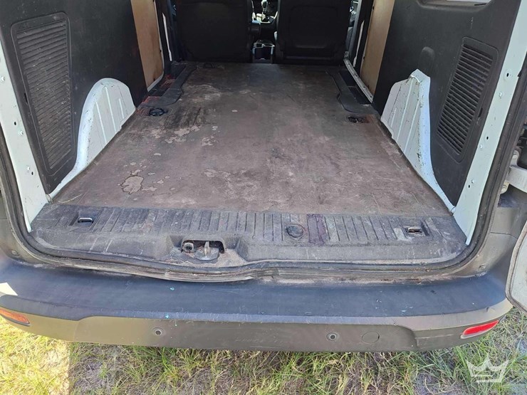 2015-ford-transit-connect-image-13