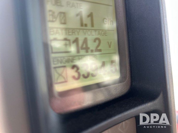 2020-case-ih-patriot-4440-image-71