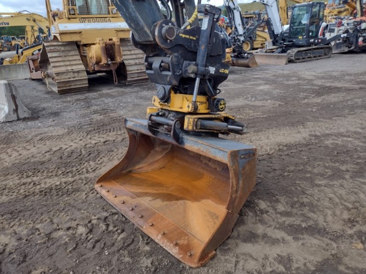 hyundai-hx140al-image-28