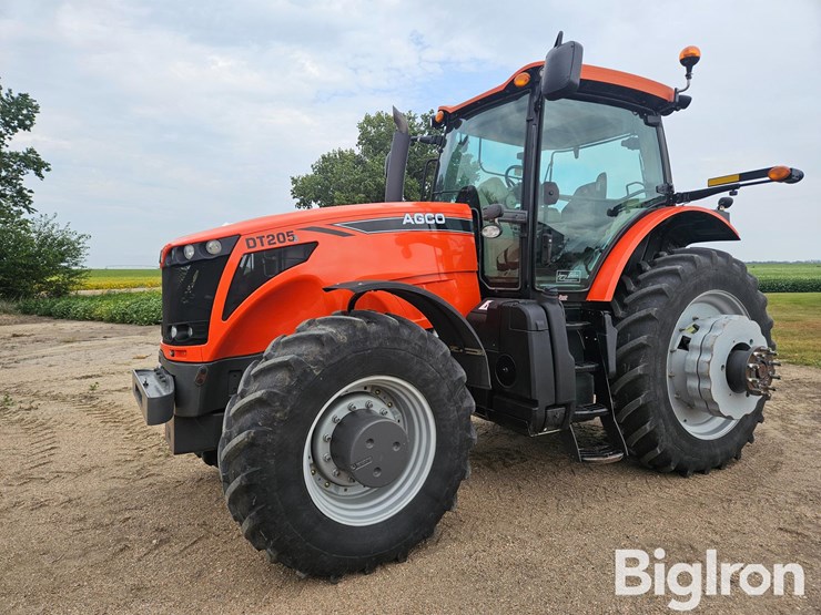 2010-agco-dt205b-image-1