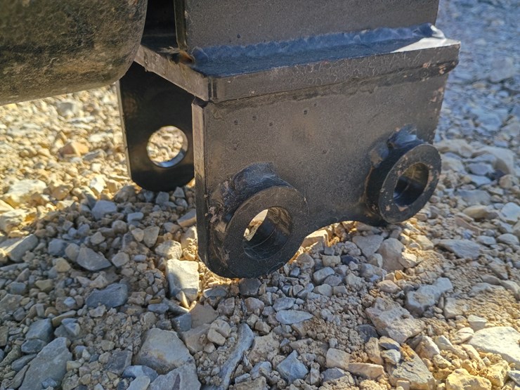 #22206-•-mini-excavator-auger-attachment-(two-bits)-image-9