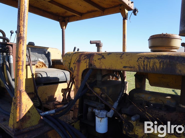 caterpillar-d6-image-13