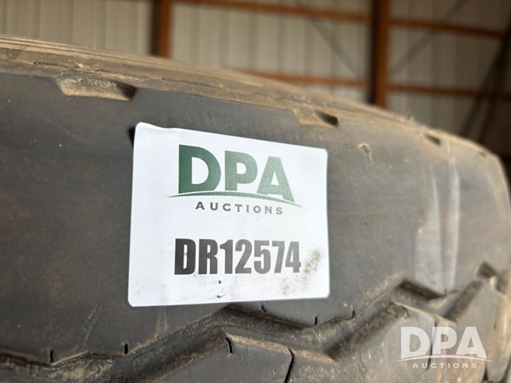 truck-tires-(dr12574)-image-9