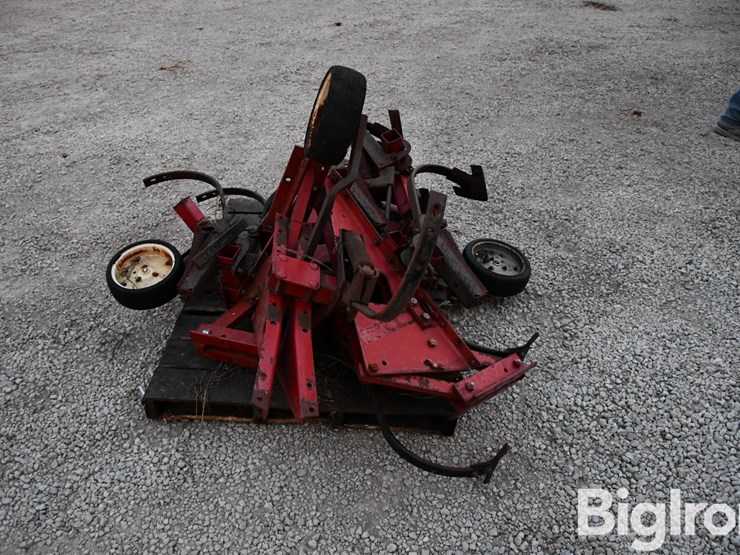 international-183-image-6