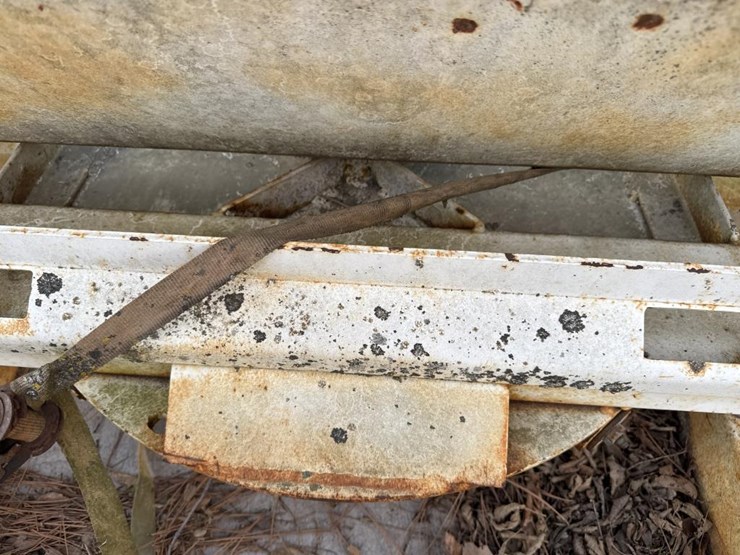 #4294-•-68“-hydraulic-skid-steer-mixer-attachment-image-12