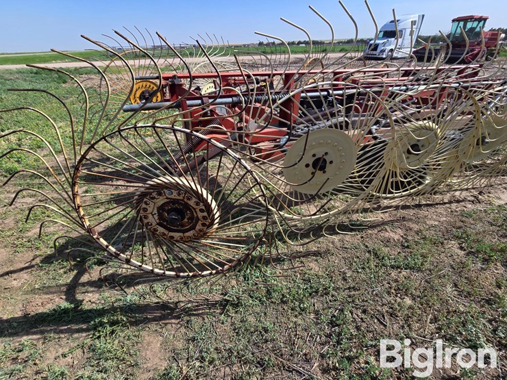 h&s-bi-fold-rake-image-16