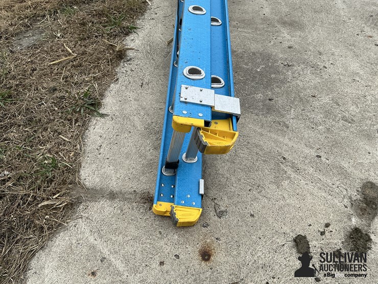 werner-24’-extension-ladder-image-13