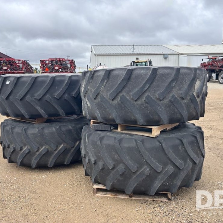 Float Tires (DR12558)
