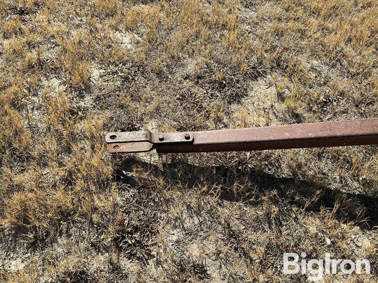 new-holland-180-image-9