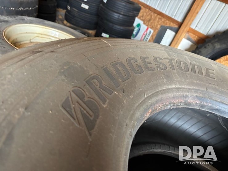 truck-tires-(dr12574)-image-2