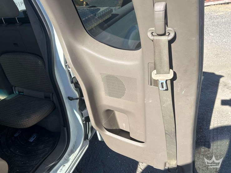 2015-nissan-frontier-image-21