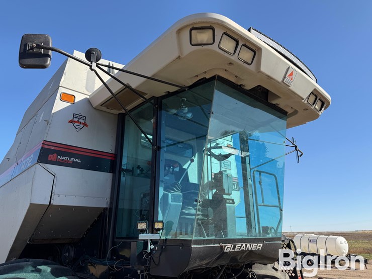 1998-gleaner-r72-image-11