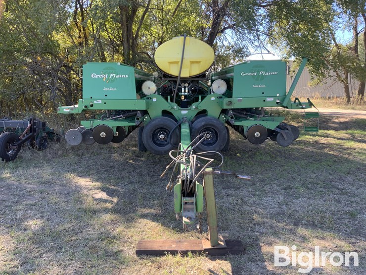 2014-great-plains-2s2600hd-image-2