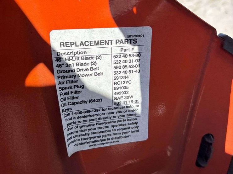 husqvarna-46in-riding-mower-image-9